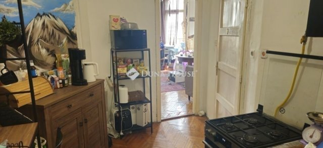 Eladó téglalakás, Budapesten, XII. kerületben 154 M Ft, 5 szobás