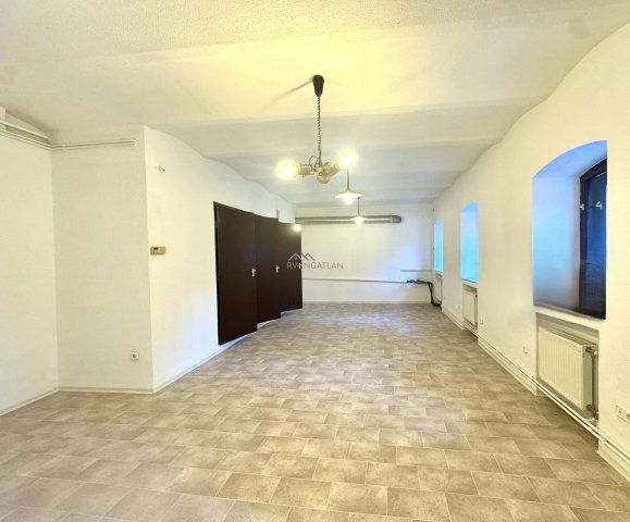 Eladó üzlethelyiség, Budapesten, I. kerületben, Donáti utcában