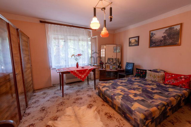 Eladó családi ház, Magyaralmáson 39.9 M Ft, 3 szobás