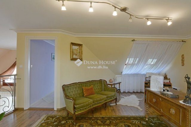 Eladó családi ház, Kiskunfélegyházán 149.9 M Ft, 5 szobás