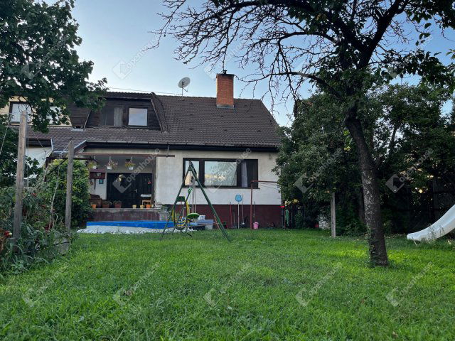 Eladó ikerház, Szigetszentmiklóson 85 M Ft, 5 szobás