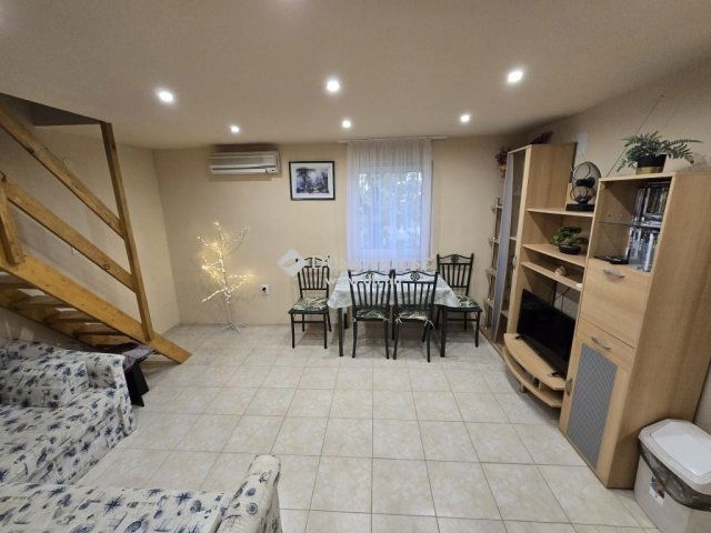 Eladó nyaraló, Polgárdin 29.5 M Ft, 3 szobás