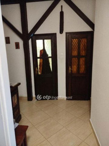 Eladó családi ház, Harkányban 119 M Ft, 7+1 szobás