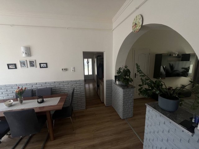 Eladó családi ház, Kisvárdán 83 M Ft, 5 szobás