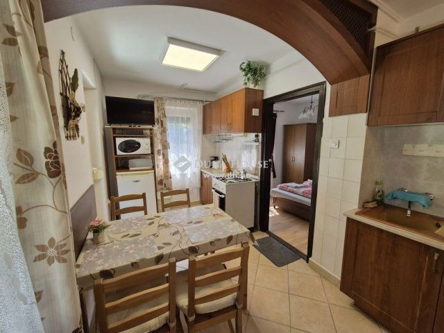 Eladó ikerház, Igalon 49.9 M Ft, 7 szobás / költözzbe.hu