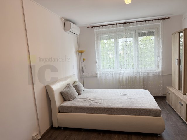 Kiadó panellakás, albérlet, Szegeden, Retek utcában, 1+1 szobás