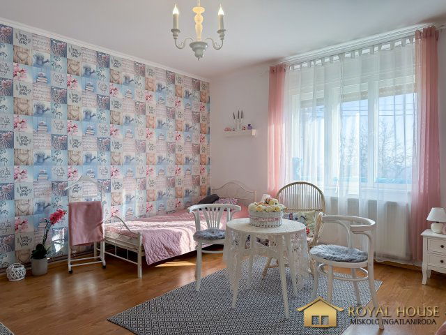 Eladó családi ház, Szerencsen 24.9 M Ft, 2 szobás