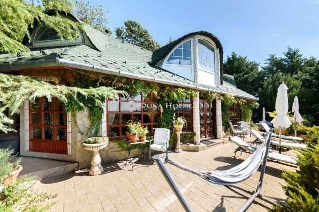 Eladó családi ház, Szentendrén 189 M Ft, 4 szobás