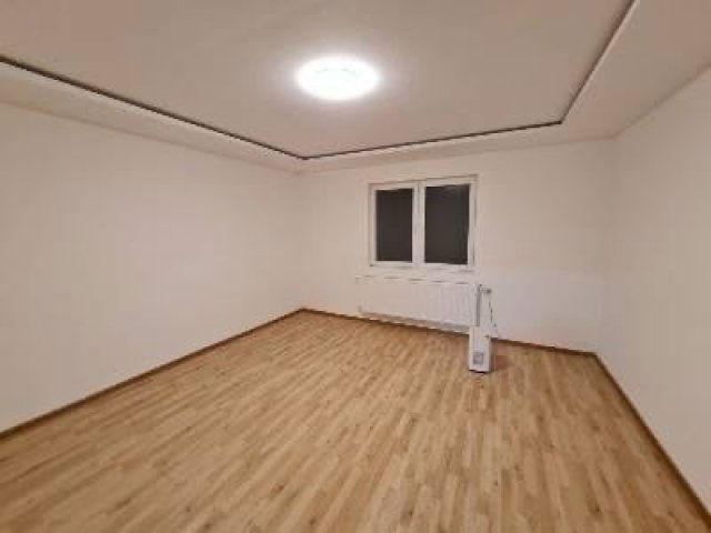 Eladó családi ház, Érpatakon 21.5 M Ft, 2 szobás