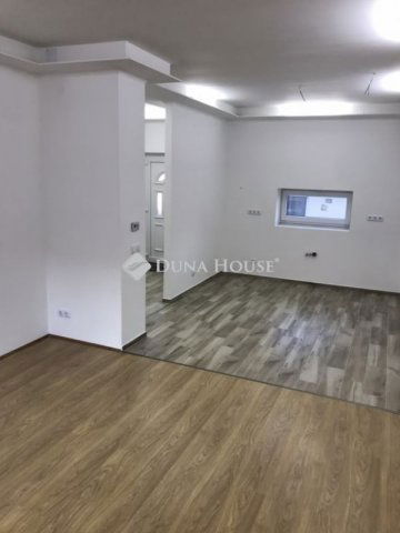 Eladó családi ház, Budapesten, XVIII. kerületben 115.3 M Ft