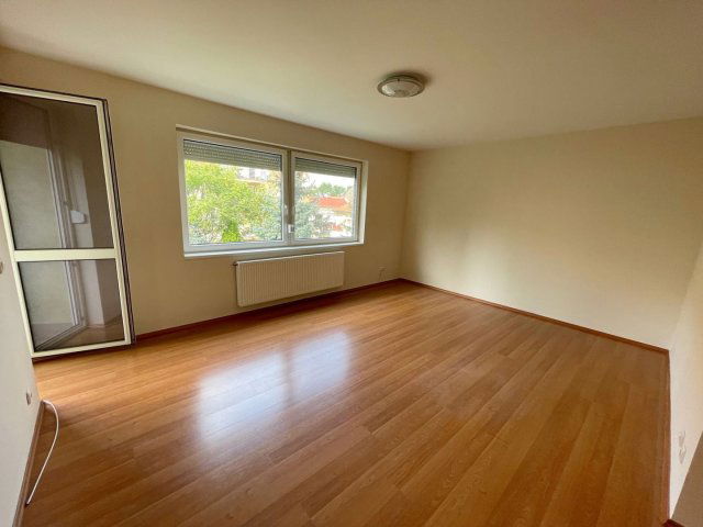 Kiadó téglalakás, albérlet, Debrecenben 290 E Ft / hó, 4 szobás