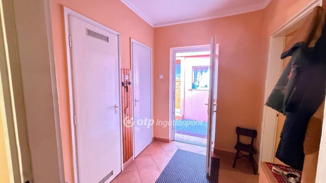 Eladó családi ház, Pécsett 91 M Ft, 3 szobás