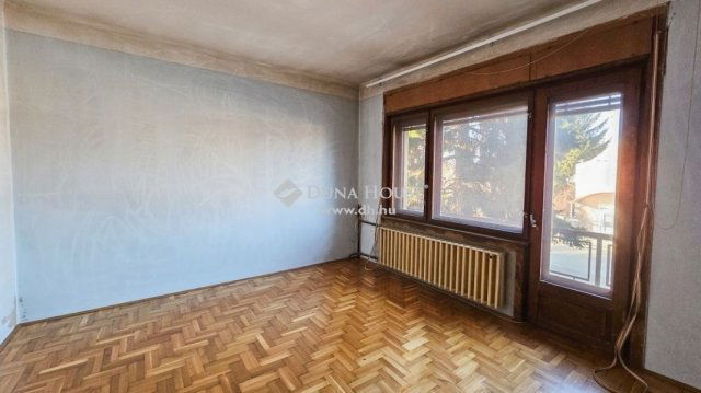 Eladó családi ház, Tápiószecsőn 59.9 M Ft, 5 szobás