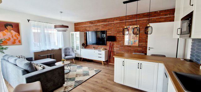 Kiadó téglalakás, albérlet, Debrecenben 430 E Ft / hó, 3 szobás