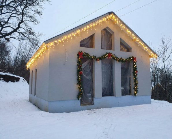 Eladó nyaraló, Esztergomban 59.9 M Ft, 2 szobás