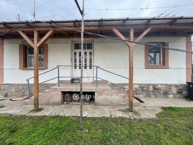 Eladó családi ház, Kerecsenden 23 M Ft, 2 szobás