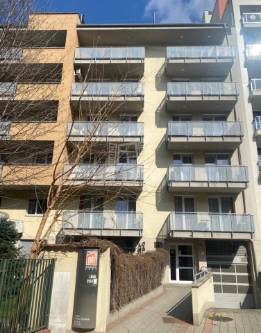 Eladó téglalakás, Budapesten, IX. kerületben 67.9 M Ft, 1 szobás