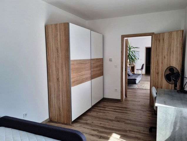Kiadó téglalakás, albérlet, Pécsett, Heim Pál utcában