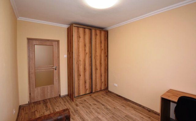 Eladó téglalakás, Debrecenben 77 M Ft, 3 szobás