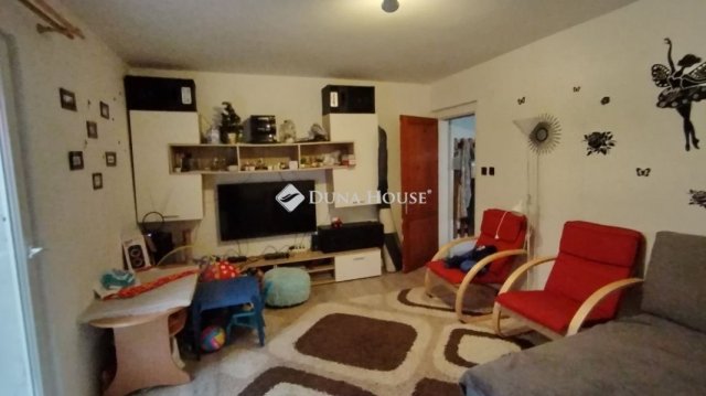 Eladó családi ház, Siófokon 73.2 M Ft, 4 szobás