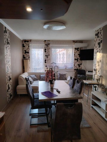 Eladó téglalakás, Budapesten, XV. kerületben 64.9 M Ft, 1 szobás