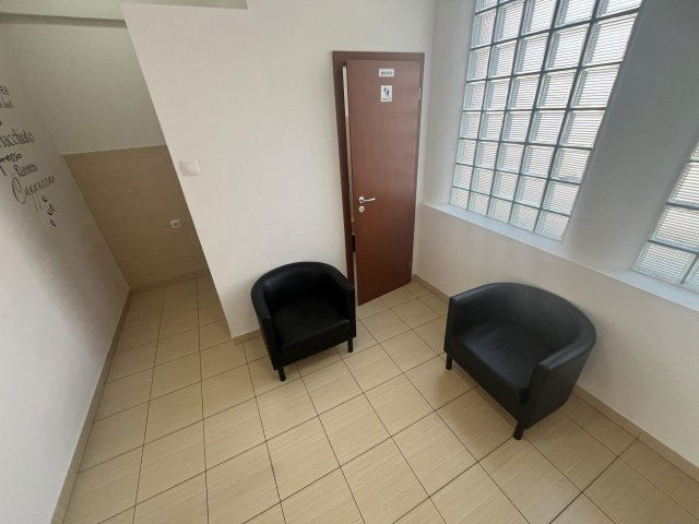 Kiadó iroda, Kecskeméten 150 E Ft / hó, 1 szobás