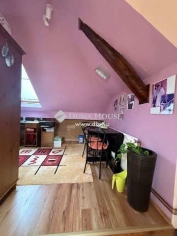 Eladó téglalakás, Budapesten, XII. kerületben 165 M Ft, 4 szobás