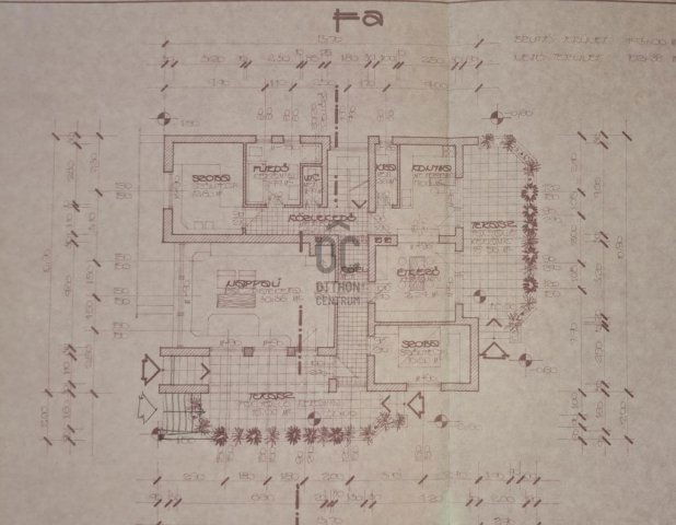 Eladó családi ház, Balatonföldváron 149 M Ft, 8 szobás