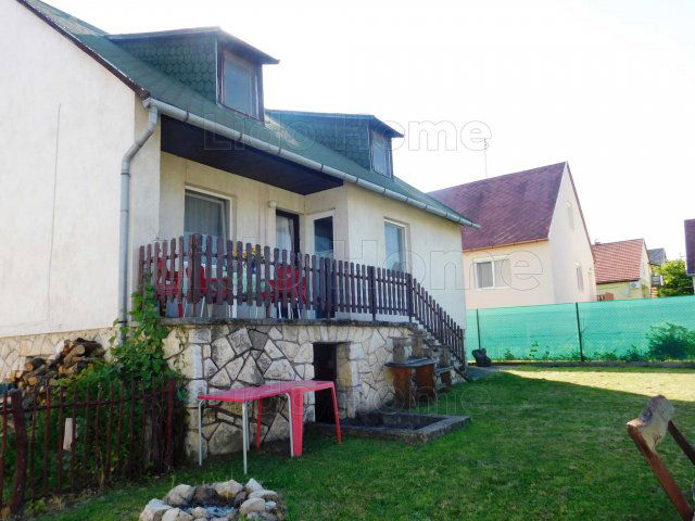 Eladó családi ház, Balatonudvariban 125 M Ft, 5 szobás