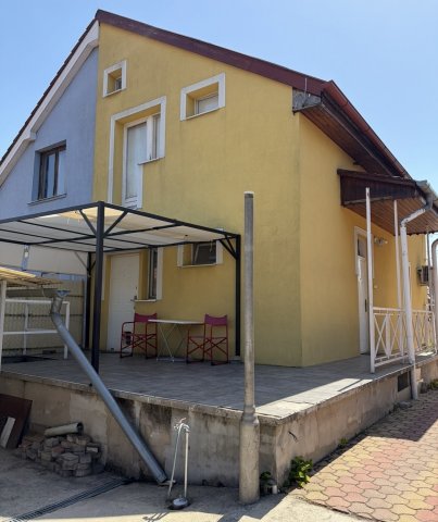 Eladó családi ház, Felsőpakonyban 78.5 M Ft, 3 szobás
