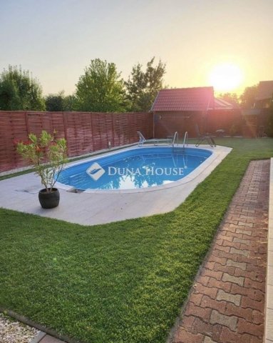 Eladó családi ház, Üllőn 129.899 M Ft, 4 szobás