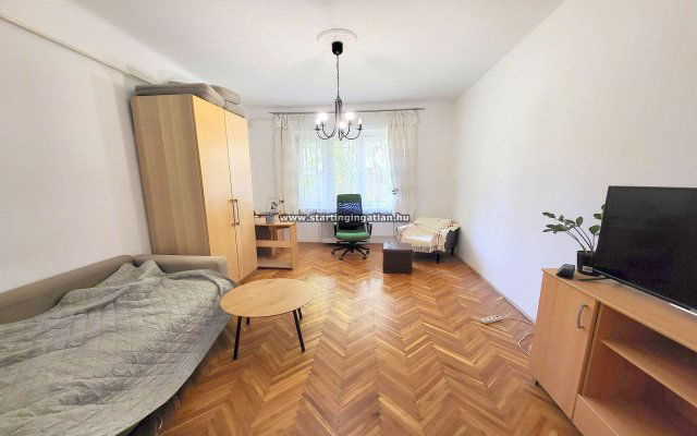Eladó téglalakás, Budapesten, XIV. kerületben, Limanova téren