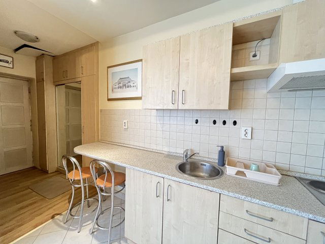 Kiadó téglalakás, albérlet, Budapesten, V. kerületben, 1 szobás