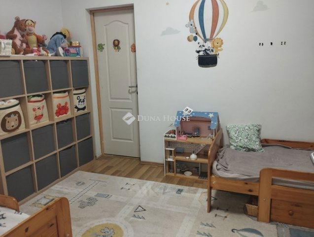 Eladó családi ház, Székesfehérvárott 78 M Ft, 3 szobás