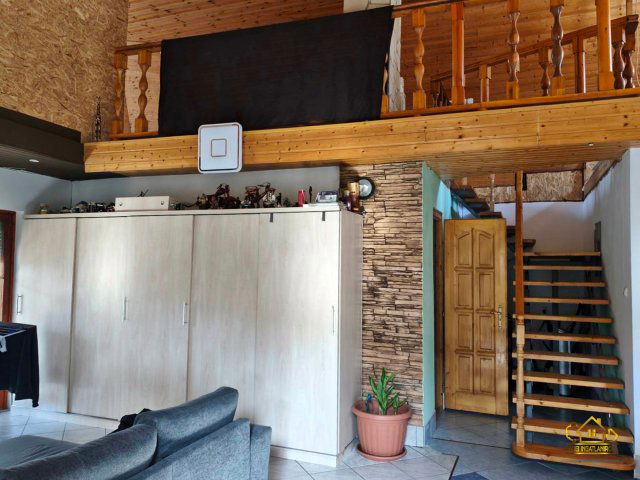 Eladó családi ház, Szigetújfalun 74.9 M Ft, 3 szobás