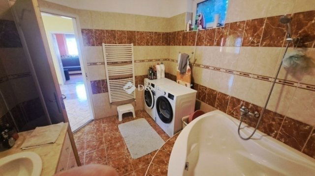 Eladó ikerház, Üllőn 125 M Ft, 5 szobás / költözzbe.hu