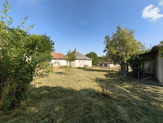 Eladó családi ház, Magyarkeszin 18.5 M Ft, 3+2 szobás