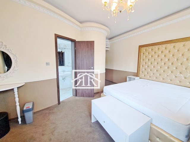Kiadó téglalakás, albérlet, Szegeden 135 E Ft / hó, 1 szobás