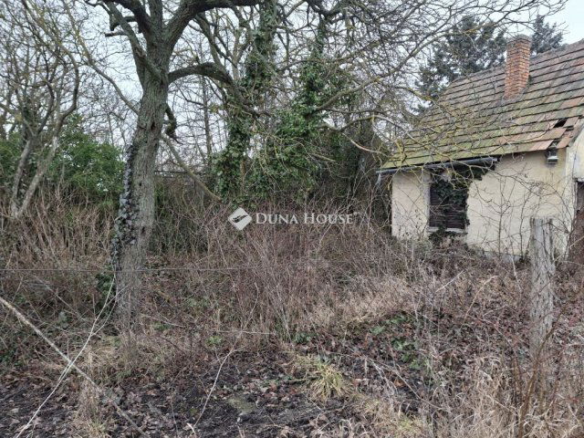 Eladó telek, Bicskén 6.5 M Ft / költözzbe.hu