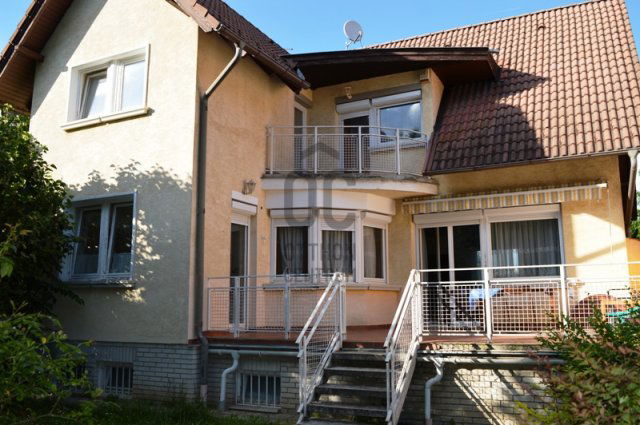 Eladó ikerház, Budakeszin 155 M Ft, 5 szobás