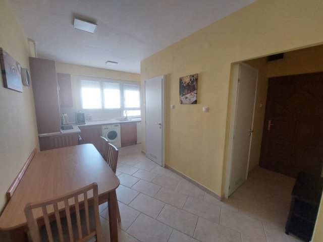 Eladó panellakás, Pakson 43 M Ft, 2 szobás / költözzbe.hu