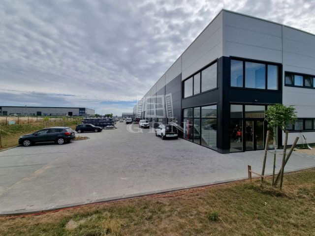 Kiadó ipari ingatlan, Székesfehérvárott 1817 E Ft / hó