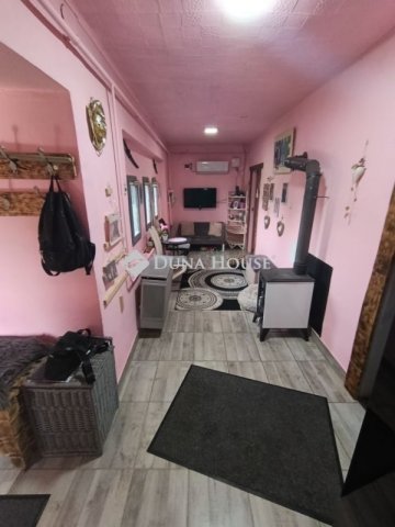 Eladó családi ház, Tatárszentgyörgyön 28 M Ft, 2 szobás