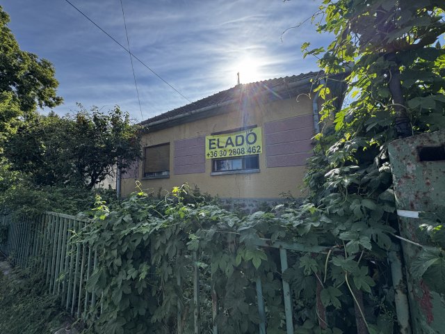Eladó családi ház, Szurdokpüspökin, Kinizsi utcában 26.9 M Ft
