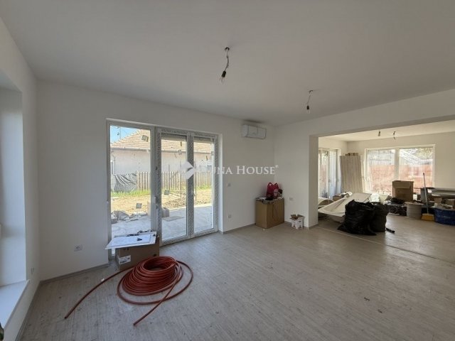 Eladó ikerház, Budapesten, XVIII. kerületben 130 M Ft, 3 szobás