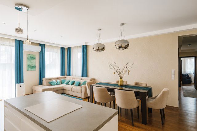 Eladó ikerház, Ürömön 234 M Ft, 5 szobás