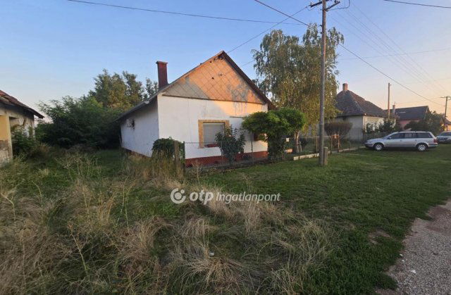 Eladó családi ház, Tetétlenen 11.5 M Ft, 1+1 szobás