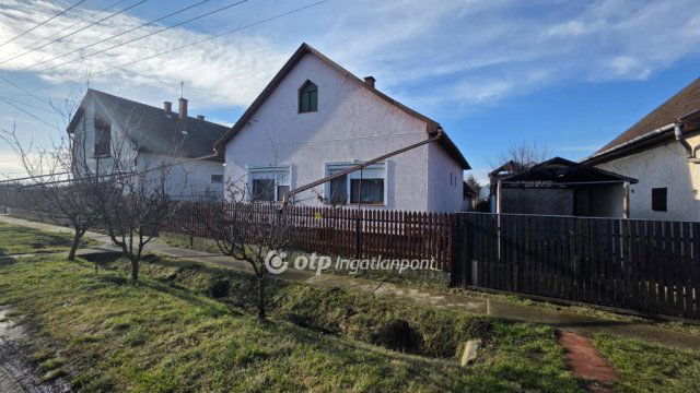 Eladó családi ház, Kabán 38.5 M Ft, 3 szobás