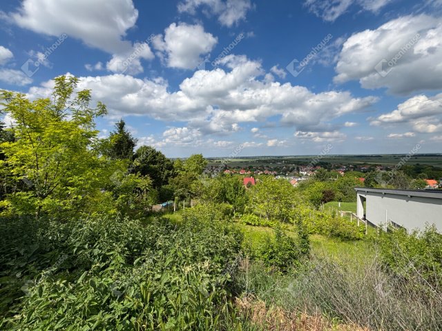 Eladó telek, Győrújbaráton 43 M Ft / költözzbe.hu