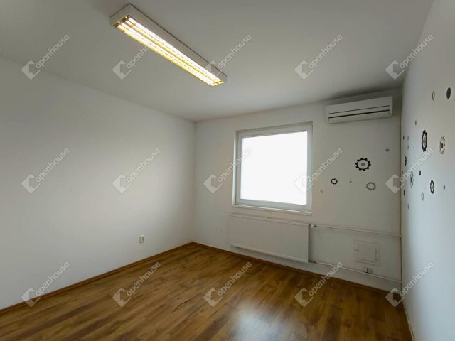 Kiadó iroda, Szegeden 29 E Ft / hó, 1 szobás